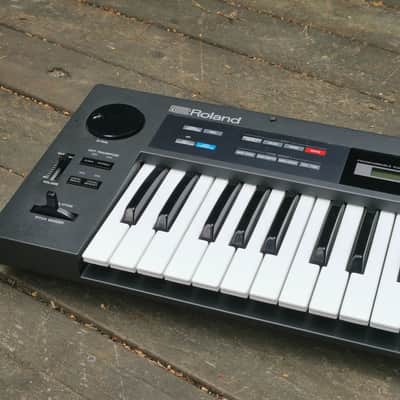 Roland Alpha Juno-1 49-Key Programmable Polyphonic Synthesizer 1985 - 1988 - Black image 3