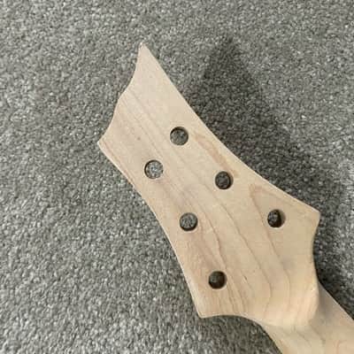 Unfinished Maple Wood Guitar Neck, Rosewood 24 Frets Fingerboard image 3