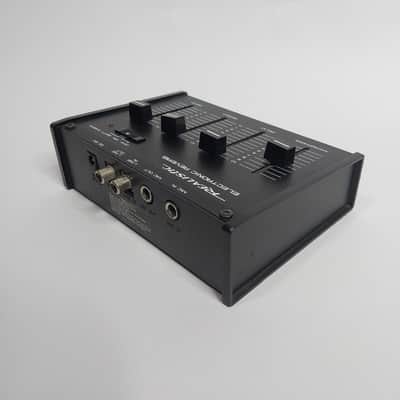 Realistic 32-1110 Desktop Electronic Reverb / Delay 1982 - 1989 image 5