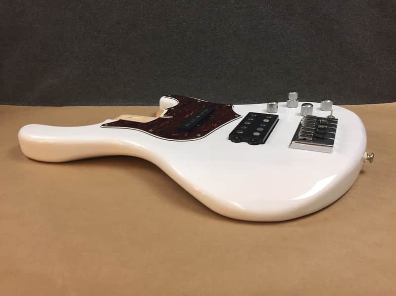 11080】CORT GB75 5弦べース アッシュボディ ホワイト 【公式通販】