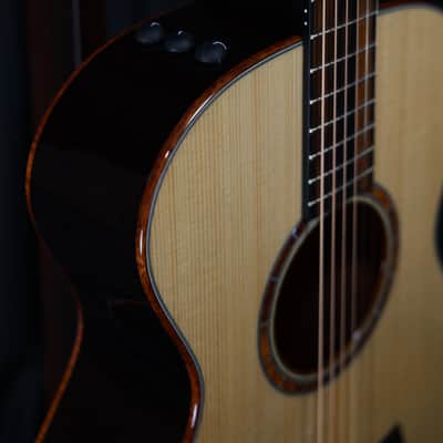 Taylor Taylor Custom Grand Concert Acoustic-Electric Guitar 2025 - Natural image 5