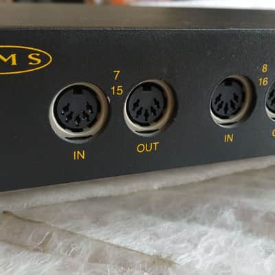 Opcode STUDIO 4 MIDI INTERFACE AND PATCHBAY image 4