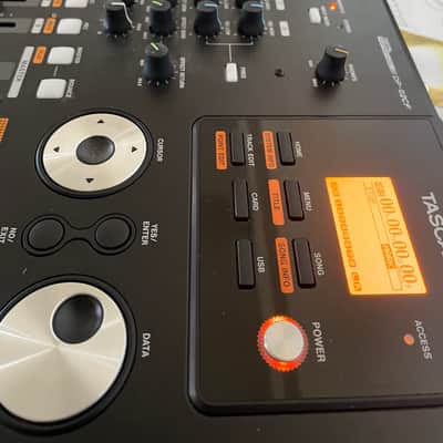 TASCAM Digital Portastudio DP 02 CF - Black image 18