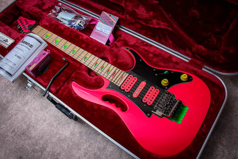 Ibanez JEM777 Limited Edition 30th Anniversary Steve Vai Signature