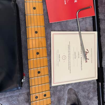 Fender American Ultra Stratocaster 2022 - Present - Cobra Blue image 6