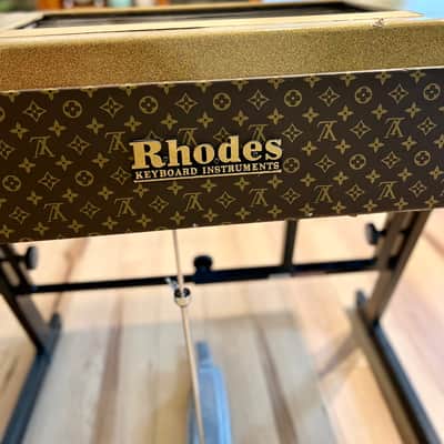 Rhodes Stage 73 - Custom LV image 4