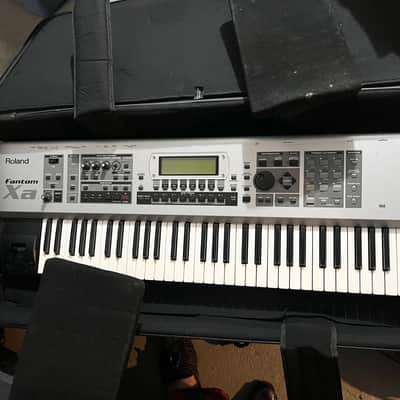 Roland Fantom Xa 61-Key Workstation Keyboard 2004 - 2006 - Silver