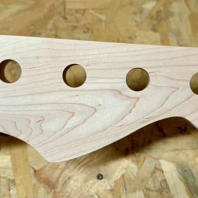 Luthier Made Jazz Bass neck image 4