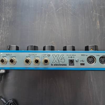 TC Electronic Flashback X4 Delay & Looper 2011 - 2019 - Blue image 3