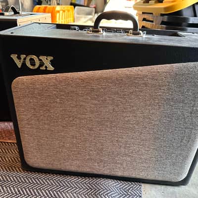 Vox AV60G 60-Watt 1x12 Analog Valve Modeling Amp 2010s - Black image 1