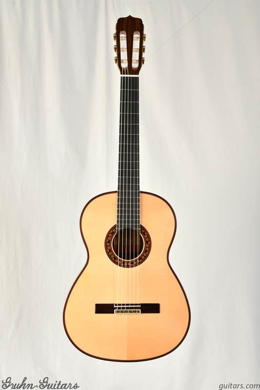 Ramirez Ramirez 140 Estudio Spruce 2025 - Natural