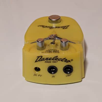 Danelectro Tuna Melt Tremolo Guitar Effects Pedal image 2