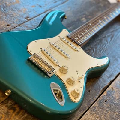 Fender 2023 FSR late 60s Traditional Stratocaster. Ocean Turquoise Metallic. Unplayed Condition. MIJ Japan image 2