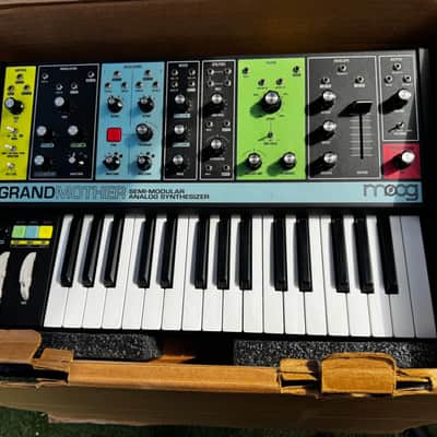 Moog Grandmother 32-Key Semi-Modular Analog Synthesizer