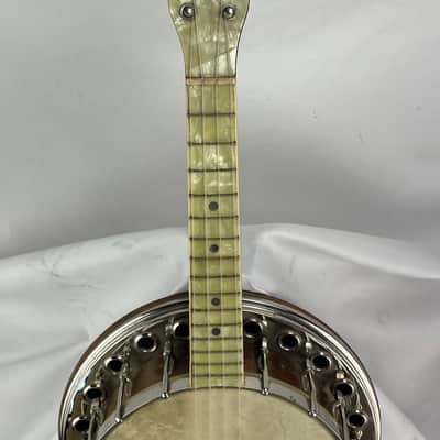 Stromberg-Voisinet Banjo ukulele image 2