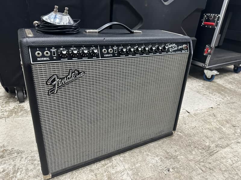 Fender '65 Twin Reverb Reissue 85-Watt 2x12" Guitar Combo 1991 - Present - Black image 1