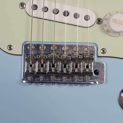 2026 Fender Vintera II Road Worn '60s Stratocaster - Sonic Blue With OHSC image 15