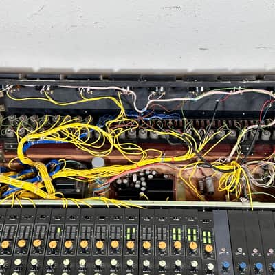 Yamaha PM-1000 16-Channel 4-Bus Mixing Console 1970s - Black image 9