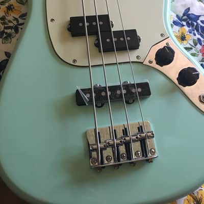 Fender Mustang bass seafoam green image 2