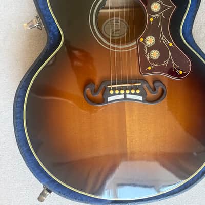 Gibson J-200 Standard 2009 - 2013 - Vintage Sunburst image 3