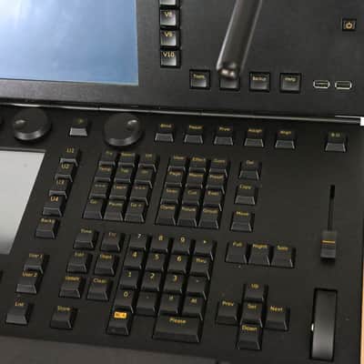 MA Lighting GrandMA2 Light Lighting Console CG01Z1Z *ASK FOR SHIPPING* image 3
