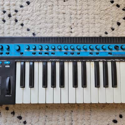 Novation Bass Station 25-Key Analogue Bass Synth