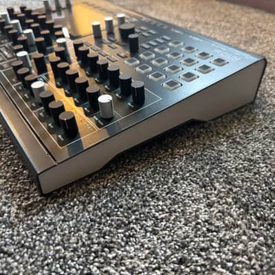 Waldorf Iridium Desktop Synthesizer 2020 - Present - Black image 4