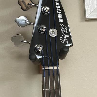 Squier Mikey Way Signature Mustang Bass 2012 - 2015 - Large Flake Silver Sparkle image 3