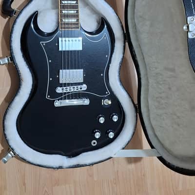 2010 Gibson SG Standard Ebony – Mint Condition w/ Original Hard Case image 2