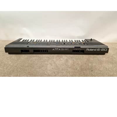 Roland E20/924630 - Excellent image 9