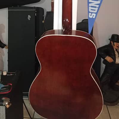 Silverton Sears Acoustic image 2