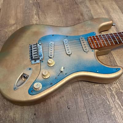 Custom Gold Finish Stratocaster + Fender Bag & Strap image 9