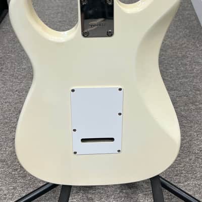 Peavey Raptor-1 Electric Guitar image 8