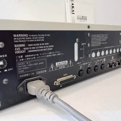 Akai MPC2000 MIDI Production Center 1997 - 2001 - Grey image 6