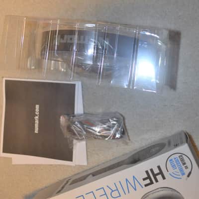 Numark HF Wireless High Performance Headphones Brand New sealed, never used. image 4