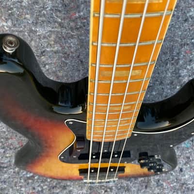 Fender Jazz Bass 1978 - Sunburst Maple Fingerboard image 3