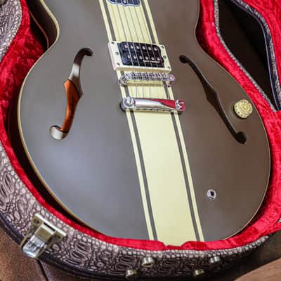 Epiphone Tom DeLonge Signature ES-333 | Brown Cream Stripe image 4