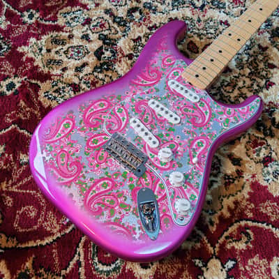 *NEW IN BOX* 2025 Fender Japan Limited Edition Stratocaster Pink Paisley - MIJ JD25 image 5