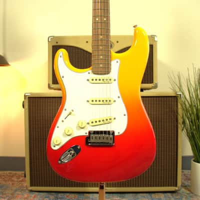 Fender – Stratocaster Left-Handed – Tequila Sunrise – w/Gigbag image 1