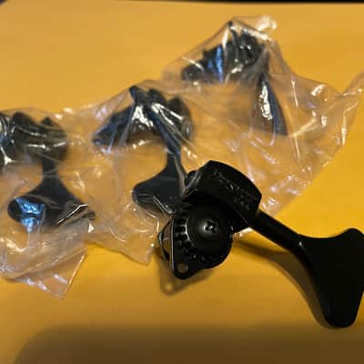 Hipshot USA bass tuners nos 1/2” image 6