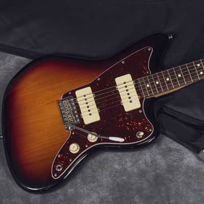 Fender Jazzmaster American Performer 3 Tone Sunburst 2021 image 2