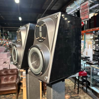 Immagine Infinity Modulus Bookshelf Speaker, Modulus Servo Powered Subwoofer, Control Unit, and Dedicated Stands - 8