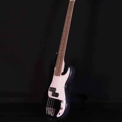 Squier Mini P-Bass, Laurel FB, Black image 6