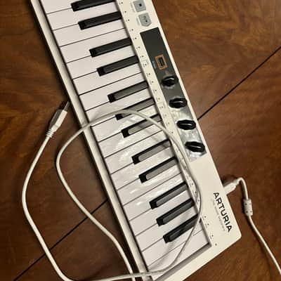 Arturia KeyStep 37 MIDI Controller 2021 - 2025 - White image 6