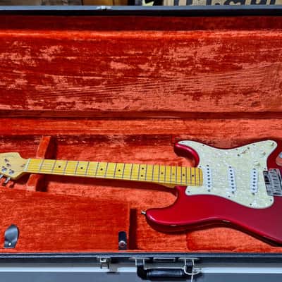 1997 Fender American Roadhouse Stratocaster W/OHSC and Candy image 12