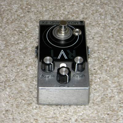 Mojo Hand FX RVT [Reverb - Vibrato - Tremolo] 2010s - Black image 4