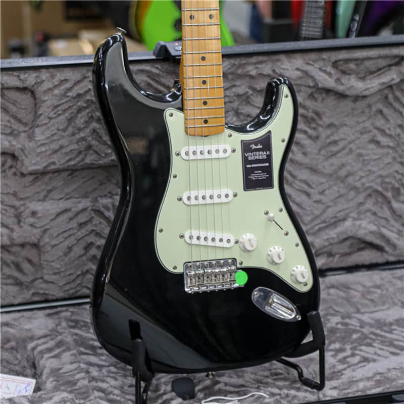 FENDER Vintera II Road Worn '60s Strat MN Black image 1