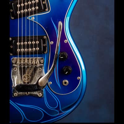 Mosrite [Vibramute Model] specially built for Mick Mars of Mötley Crüe by Semie Mosely 1991 Metallic blue/purple with flame pinstriping image 6
