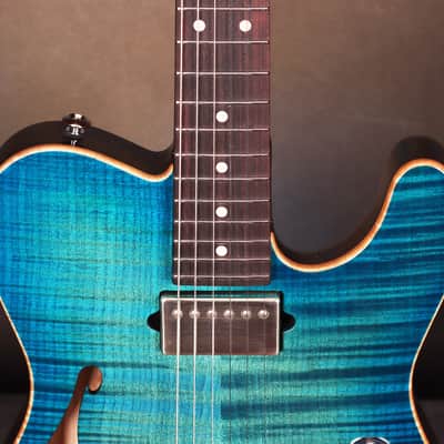 Suhr Alt T Flame Top Limited Trans Whale Blue Brand new image 3