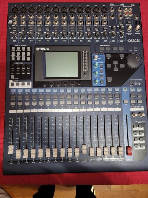 Yamaha 01V96 Digital Mixing Console image 1